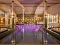 Szczyrk atrakcje na niepogodę: kryty basen z podgrzewaną wodą i jacuzzi, idealne miejsce na relaks.