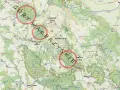 Mapa szlaków turystycznych w Górach Wałbrzyskich. Widoczne zaznaczone obszary i nazwy miejscowości.